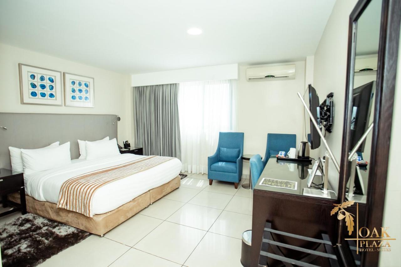 โอ๊ค พลาซา โฮเต็ล อีสต์แอร์พอร์ต Hotel อักกรา ภายนอก รูปภาพ