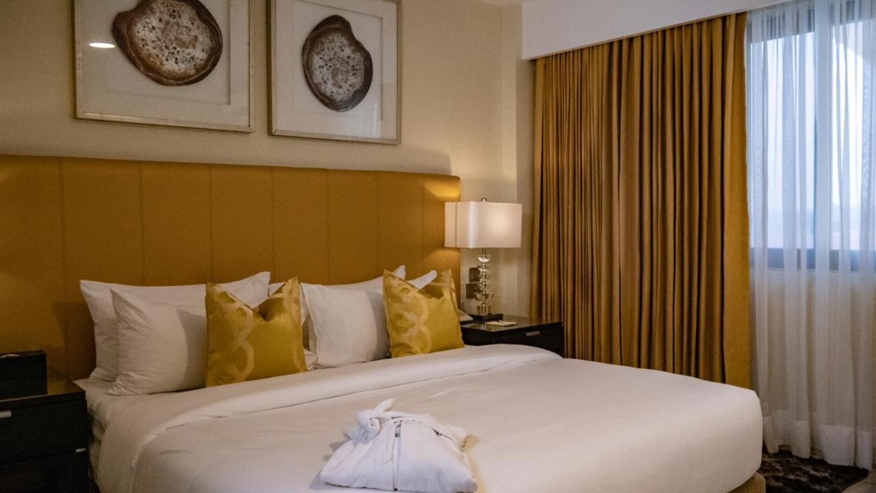 โอ๊ค พลาซา โฮเต็ล อีสต์แอร์พอร์ต Hotel อักกรา ภายนอก รูปภาพ