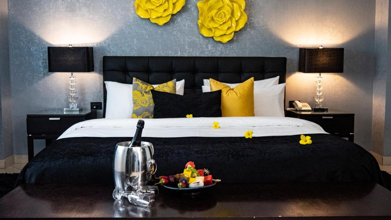 โอ๊ค พลาซา โฮเต็ล อีสต์แอร์พอร์ต Hotel อักกรา ภายนอก รูปภาพ